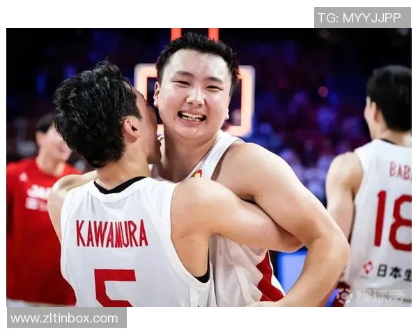 中国男篮蓝队与红队激战正酣谁将赢得这场精彩对决的胜利